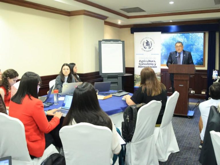 Ministerios de Agricultura de América conversan sobre cambio climático