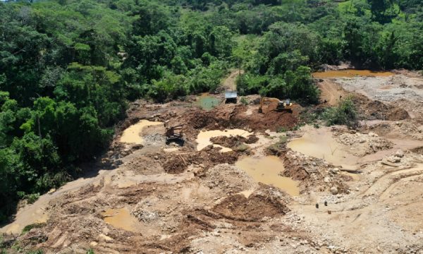 Ministerio Público estima que minería ilegal mueve US$ 12 mil millones al año