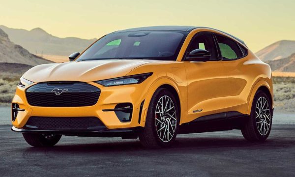 Ford detiene la venta del Mustang Mach-e