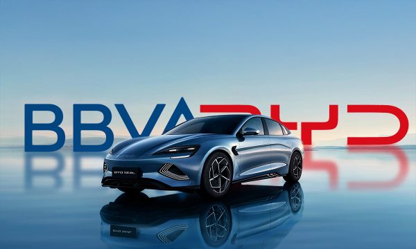 BBVA y BYD sellan alianza de financiamiento