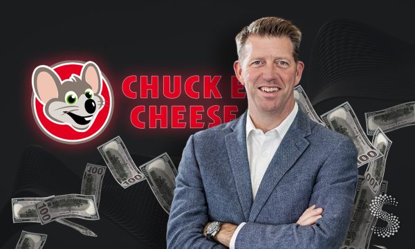 CEC Entertainment, propietario de Chuck E. Cheese, está en conversaciones con inversionistas de capital por cerca de 600 millones de dólares con la finalidad de cubrir los próximos pagos de deuda, después de que la compañía no lograra recaudar efectivo en el mercado de bonos basura