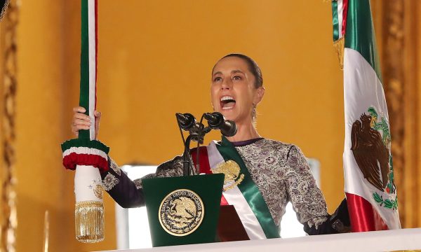 La presidenta de México, Claudia Sheinbaum participa en la ceremonia por el 215 aniversario del Grito de Independencia