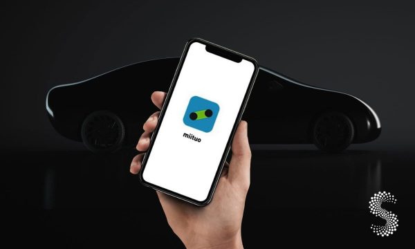 miituo celebra 150 mil autos asegurados