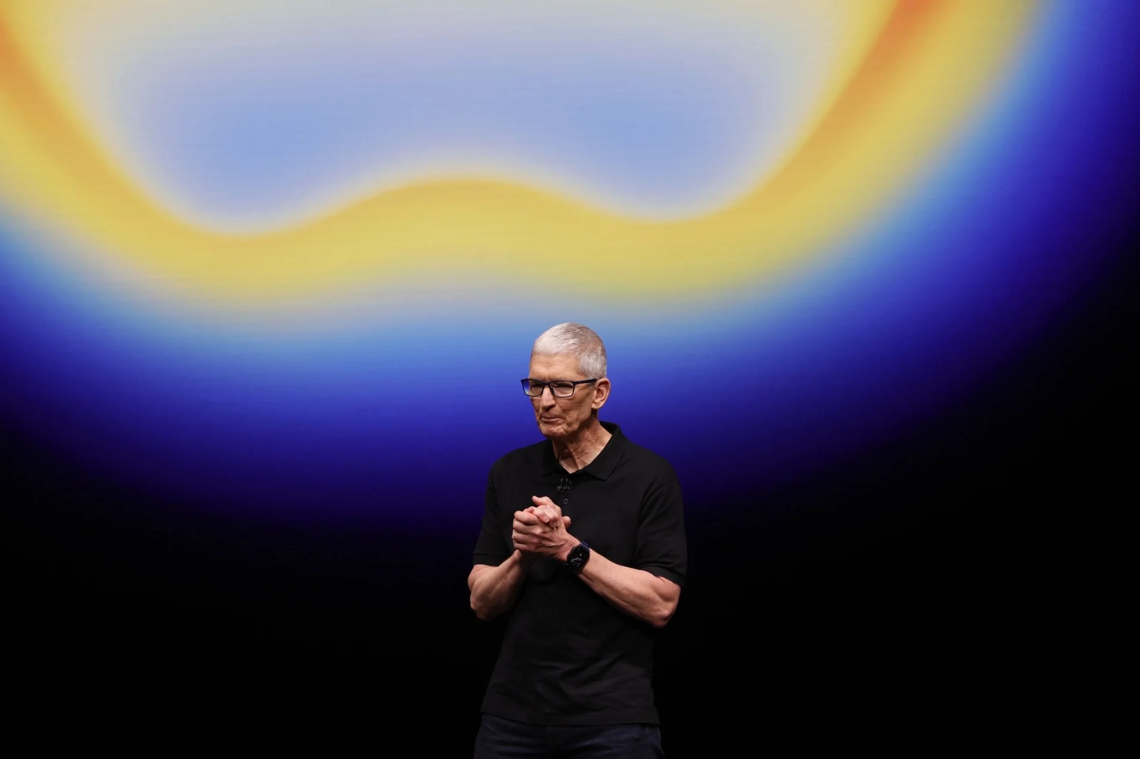 Tim Cook - APPLE