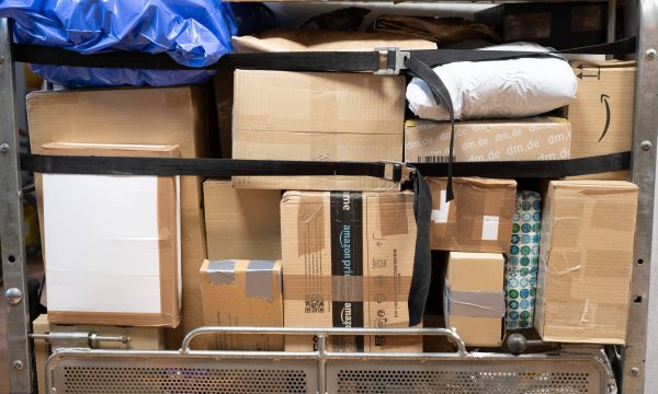 Devoluciones de compras online en Alemania suman récord de 550 millones. Foto: Sebastian Kahnert/dpa