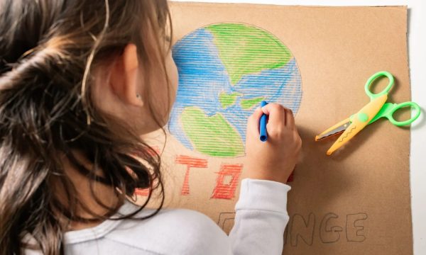 Informe advierte que cambio climático podría aumentar en un 20% el hambre infantil en 2050