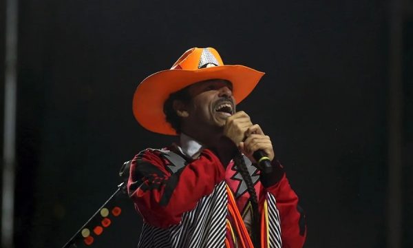 El vocalista de Café Tacvba, Rubén Albarrán, pidió a Universal Music México y Warner Music México retirar el catálogo del grupo de Spotify por razones éticas, económicas y en rechazo a su modelo de negocio